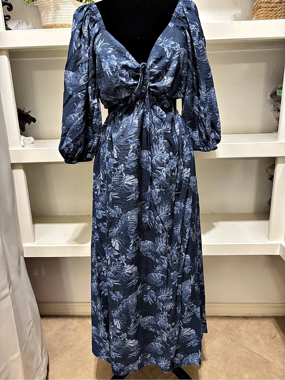 Banana Republic Cut Out Maxi Dress Floral Blue Small